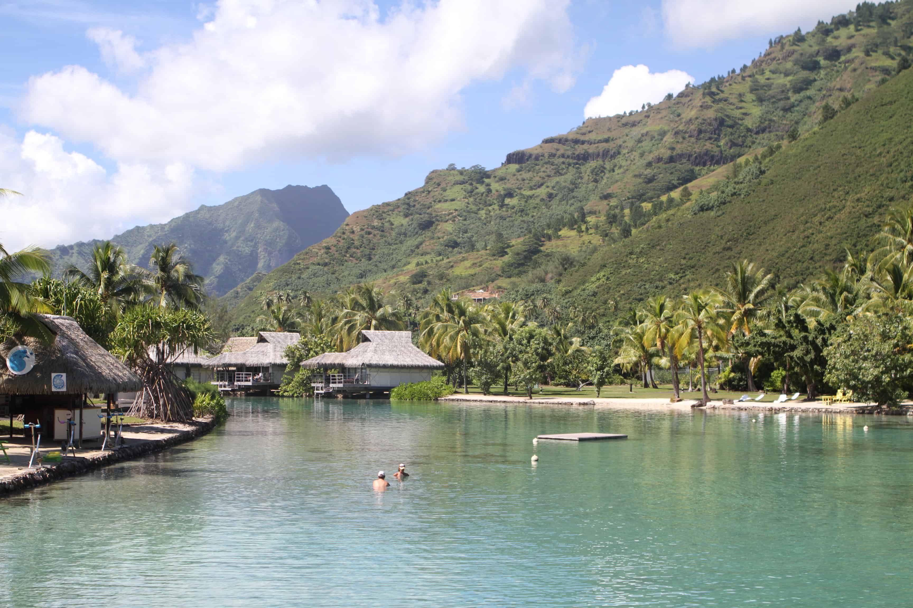 tahiti travel guide for water