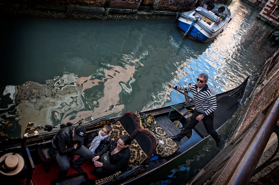 pushing off gondola