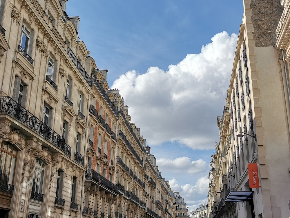 Awning by Hilton Paris Trocadéro