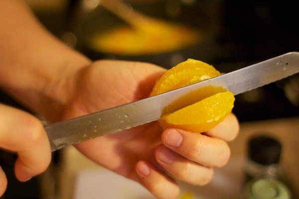 slicing oranges