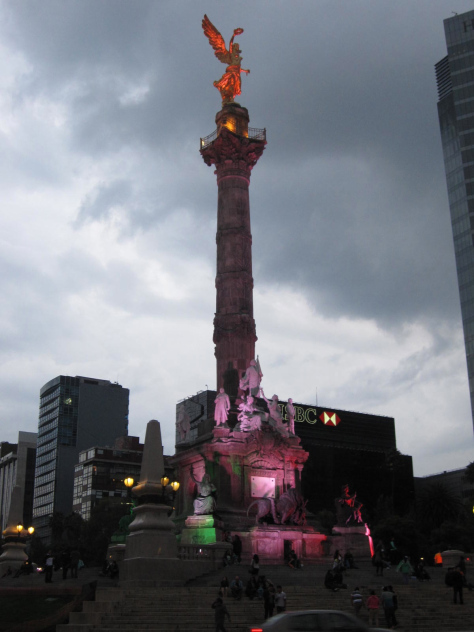 Angel of Independence on Reforma