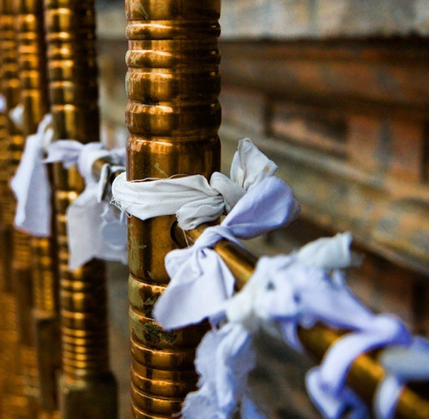 Sri lanka temple luck