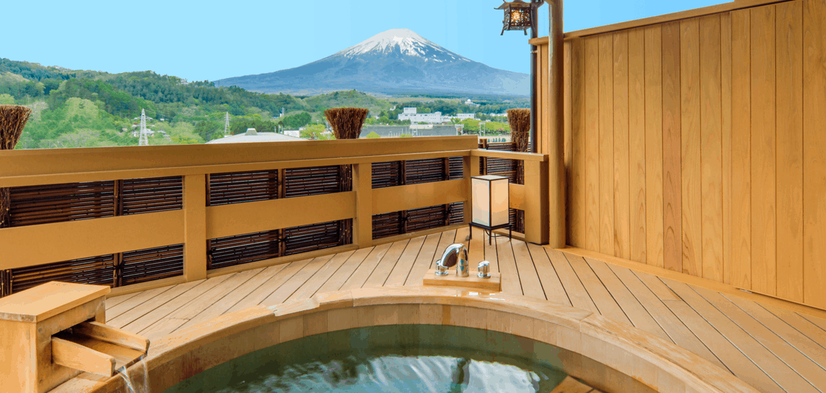 Your own private tub overlooking Mt. Fuji at Kaneyamaen on the upper floors